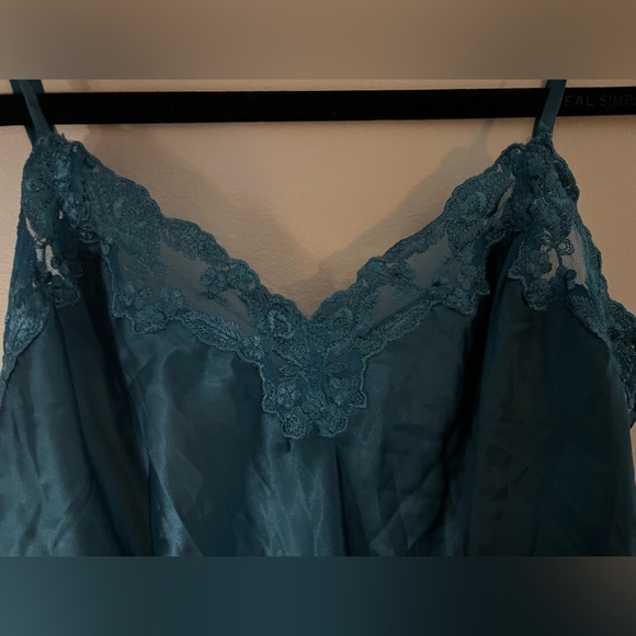 Brand New VINTAGE Victoria’s secret Slip Dress - Picture 2 of 5